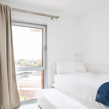 Maravilloso Apartamento Frente A La Playa, El Medano דירה גרנדילה דה אבונה
